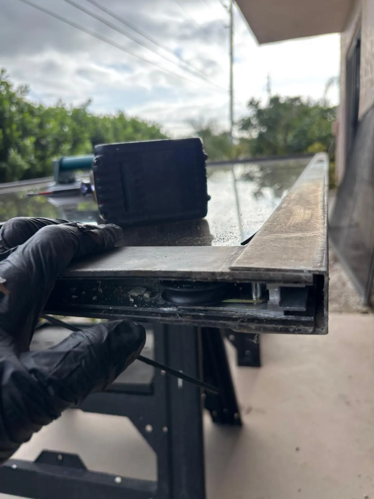 Sliding door roller replacement on the Treasure Coast