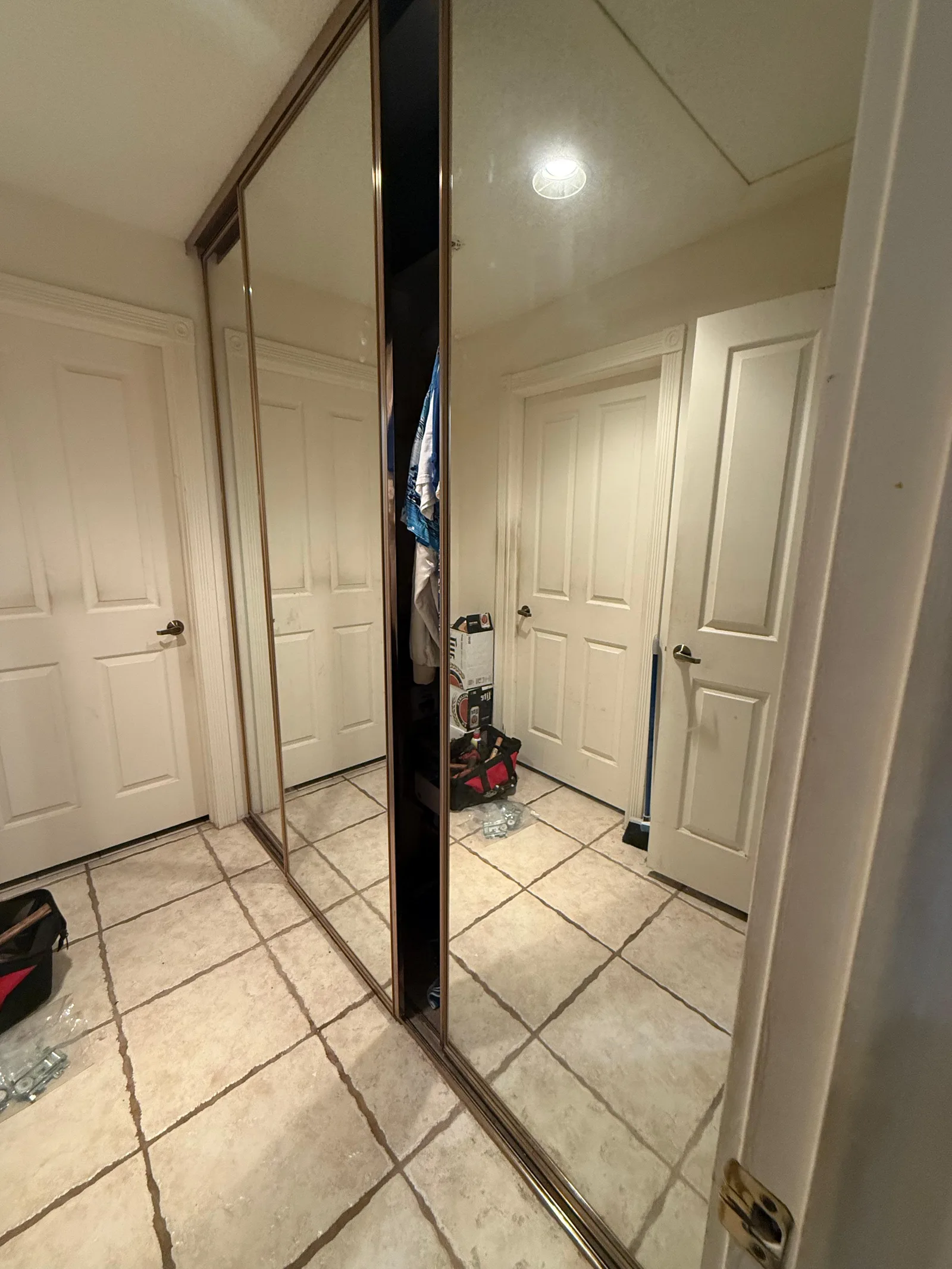 Sliding closet door repair service